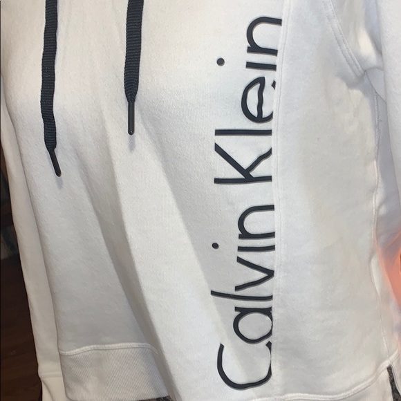 Calvin Klein performance cropped hoodie - Picture 2 of 4